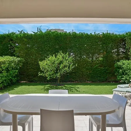 Apartment Superbe Bord De Avec Piscine Cannes